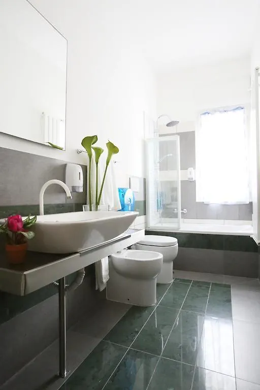 Iris Room Rome 3*,  Italy