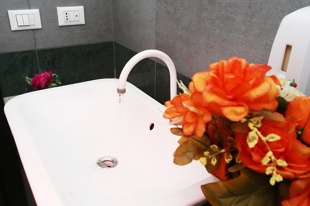 *** Guest house Iris Room Rome Italy